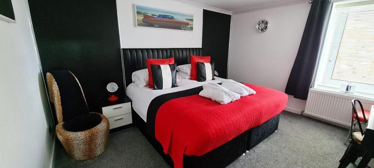 Cadillac Kustomz Hotel - Breakfast Available Rothesay Luaran gambar