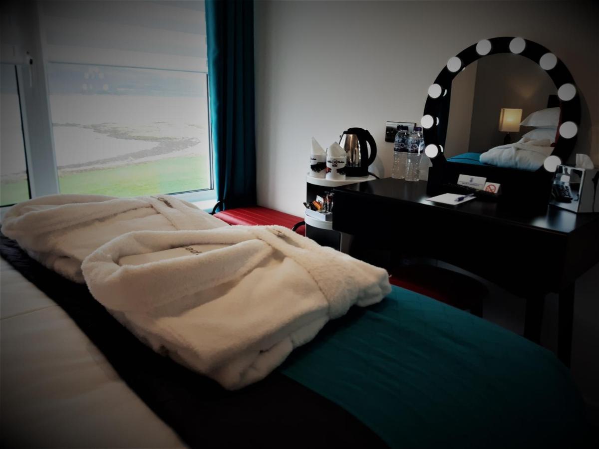 Cadillac Kustomz Hotel - Breakfast Available Rothesay Luaran gambar