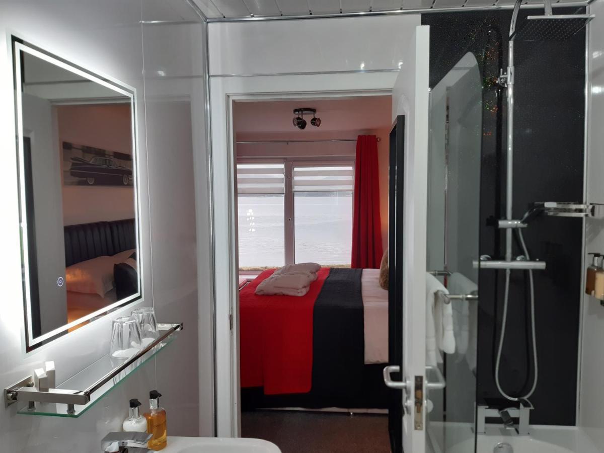 Cadillac Kustomz Hotel - Breakfast Available Rothesay Luaran gambar