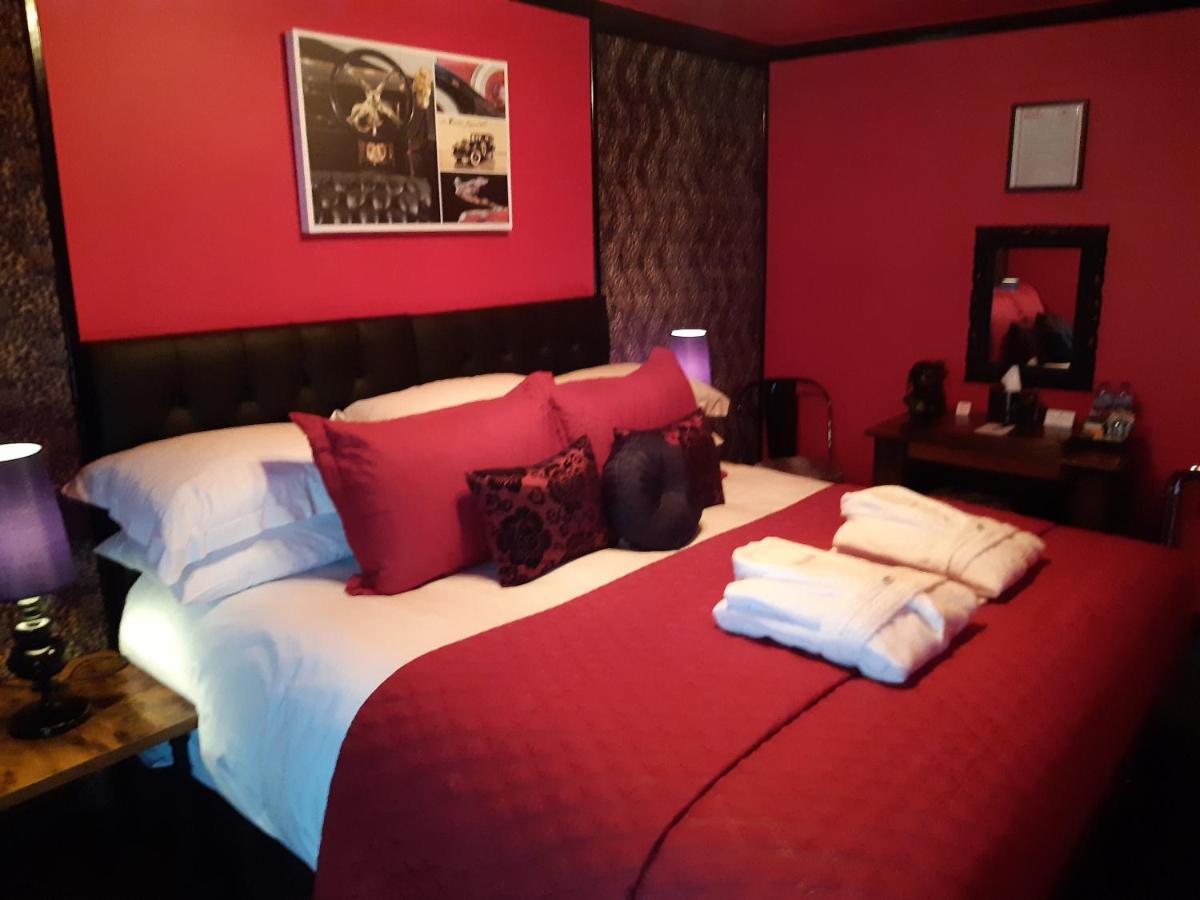 Cadillac Kustomz Hotel - Breakfast Available Rothesay Luaran gambar
