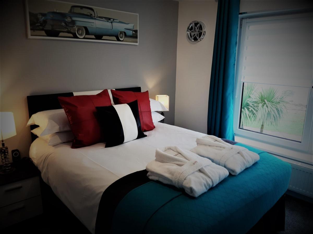 Cadillac Kustomz Hotel - Breakfast Available Rothesay Luaran gambar